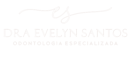 FOTO-LOGO-DOUTORA-EVELYN